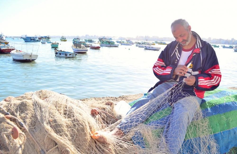 a-fisherman-in-alexandria-yara-ahmed_yourmiddleeast